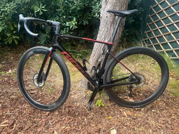 Brugt Giant Defy Advanced 1 2024 2024 Road & Gravel — billede 2 af 3