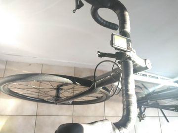 Tweedehands Trek Domane Shimano 105 2021 Road & Gravel — afbeelding 2 van 14