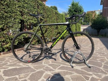 Gebrauchtes Cannondale SuperX Ultegra 2019 2019 Road & Gravel, Schwarz — Bild 2 von 11