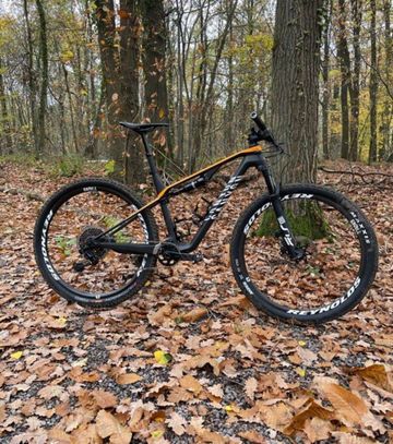Brugt Canyon Lux CF SLX 9.0 2020 2020 Mountainbike — billede 2 af 14