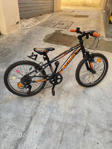 ATALA Custom Kids & Youth usato