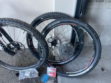 Używany Trek Fuel EX 9 27.5 2016 2016 Mountainbike — zdjęcie 3 z 7