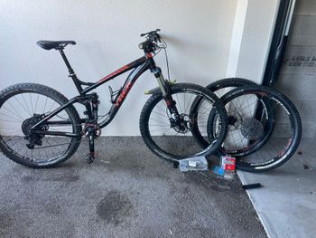 Brugt Trek Fuel EX 9 27.5 2016 2016 Mountainbike — billede 2 af 7