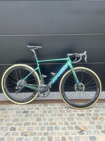 Cervélo Caledonia Ultegra Di2 2023 2023 Road & Gravel usato