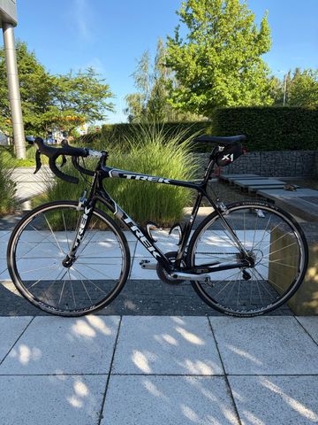 Used Trek Madone 5.2 2011 2011 Road & Gravel, Black — image 6 of 12