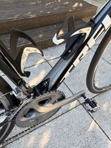 Used Trek Madone 5.2 2011 2011 Road & Gravel, Black — image 10 of 12