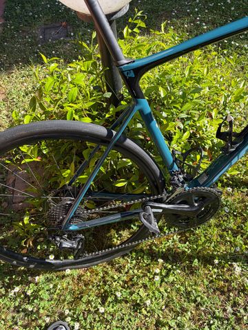 Tweedehands Giant Defy, Advanced 2 2022 2022 Road & Gravel — afbeelding 8 van 11