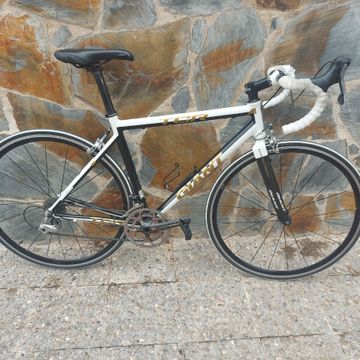 Used Giant TCR Advanced 2 2017 2017 Road & Gravel, Black — image 1 of 5