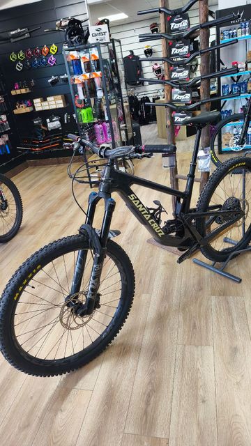 Used Santa Cruz Megatower Other SRAM - Mountainbike 2025 Mountainbike, Black — image 1 of 5