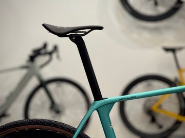 Used Bianchi Impulso RC 2026 2026 Road & Gravel, Blue — image 2 of 13