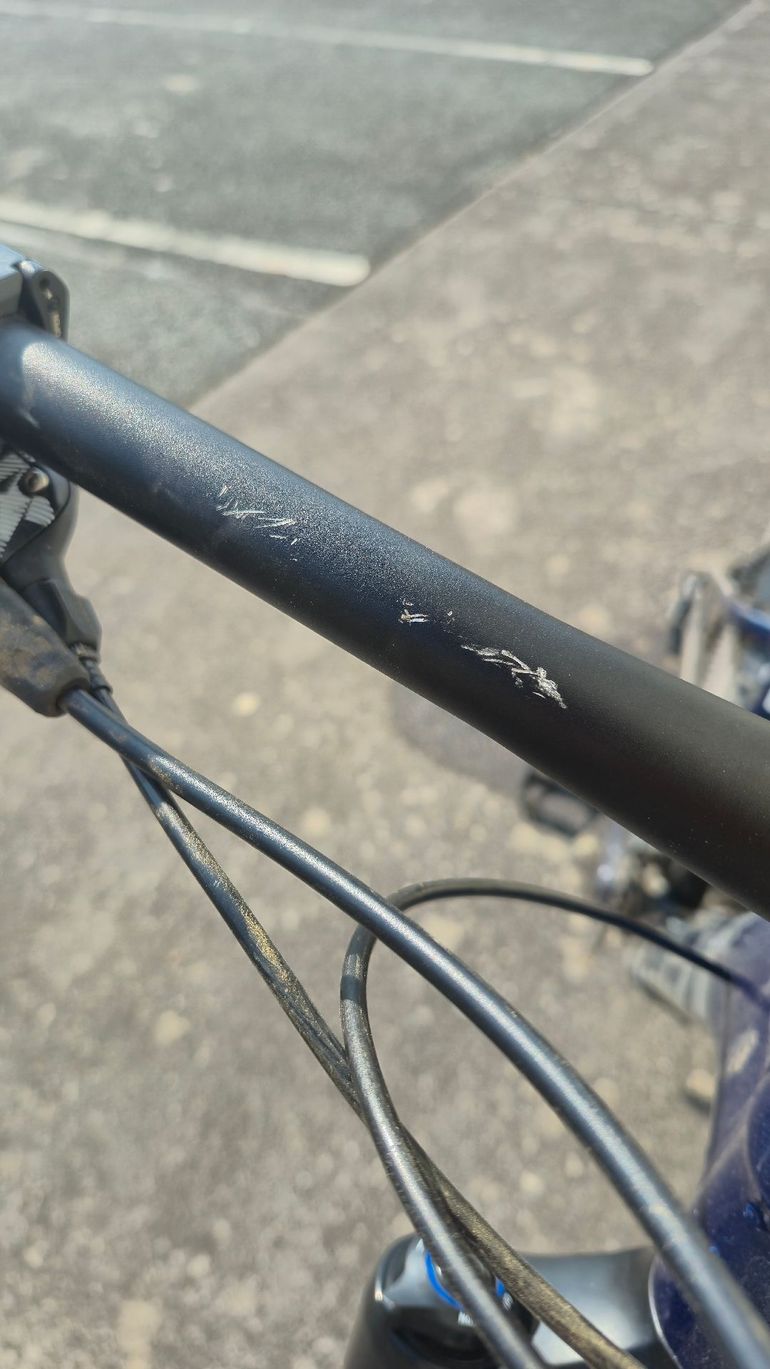 Trek Roscoe 8 2023 2023 Mountainbike de segunda mano, Azul — imagen 6 de 7