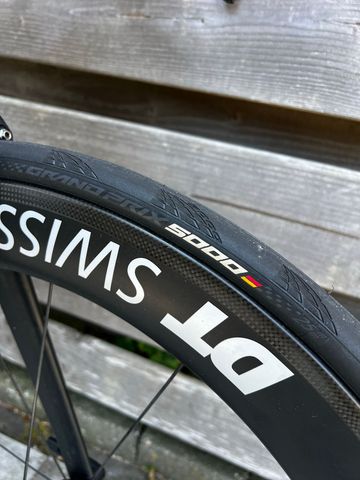 Gebrauchtes Canyon Speedmax CF 8.0 Di2 2020 2020 Road & Gravel, Schwarz — Bild 3 von 12