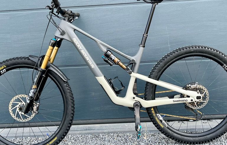 Gebrauchtes Rocky Mountain Instinct C90 Shimano 2024 Frameset 2024 Mountainbike, Hellgrau, 27.5, 29 — Bild 2 von 11