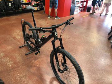 Used Scott Spark 940 2023 2023 Mountainbike, Black, 29 — image 8 of 9