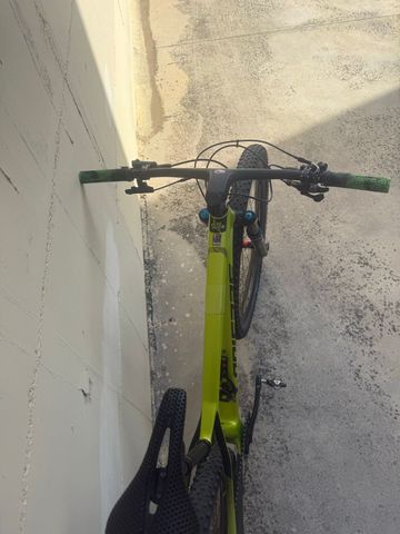 Used Lapierre Prorace CF 7.9 2023 2023 Mountainbike, Green — image 5 of 8