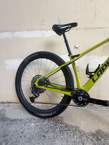 Used Lapierre Prorace CF 7.9 2023 2023 Mountainbike, Green — image 3 of 8