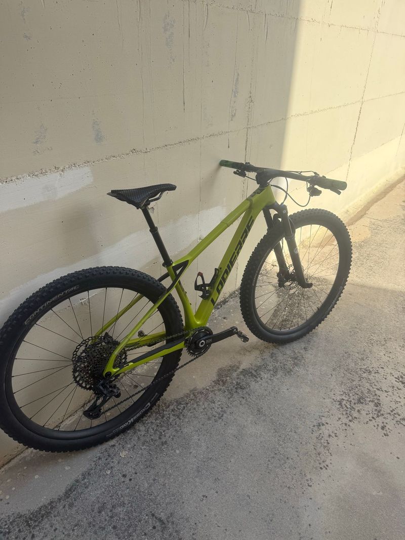 Used Lapierre Prorace CF 7.9 2023 2023 Mountainbike, Green — image 4 of 8