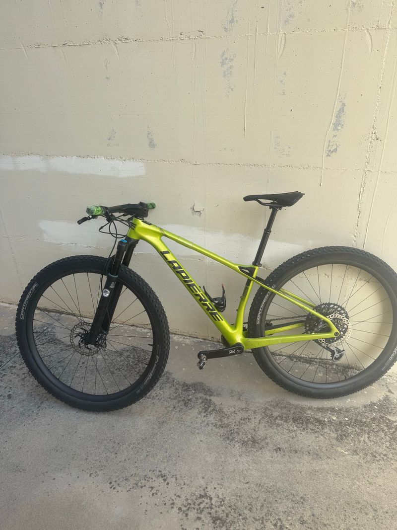 Used Lapierre Prorace CF 7.9 2023 2023 Mountainbike, Green — image 2 of 8