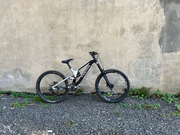 Used Canyon Sender 5 2021 2021 Mountainbike, Black, 27.5 — image 1 of 10
