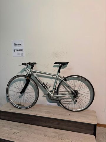 Used Bianchi Camaleonte 2013 Urban, Light Gray — image 2 of 10