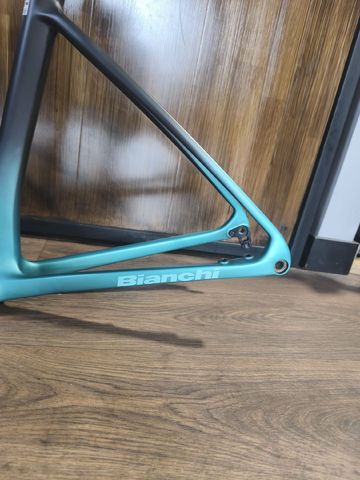 Brugt Bianchi Specialissima RC Durace Di2 2025 Frameset 2025 Road & Gravel — billede 11 af 11