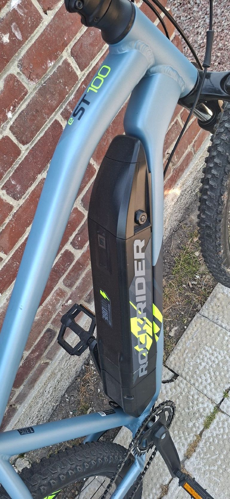 Used DECATHLON Custom Microshift 2022 Mountainbike, Blue — image 8 of 8