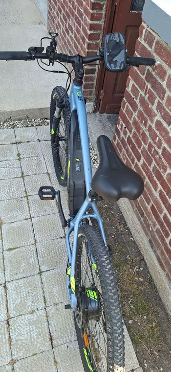 Used DECATHLON Custom Microshift 2022 Mountainbike, Blue — image 6 of 8