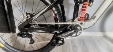 Used Giant Glory SRAM GX DH 2024 Mountainbike, Black, 27.5 (650B) — image 3 of 9