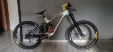 Brugt Giant Glory SRAM GX DH 2024 MTB