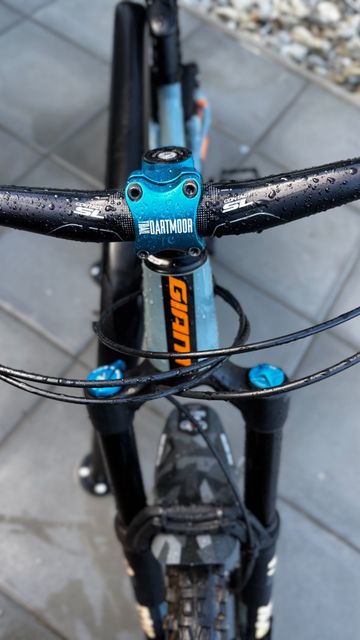 Używany Giant 1.5 GE 2018 2018 Mountainbike — zdjęcie 9 z 16