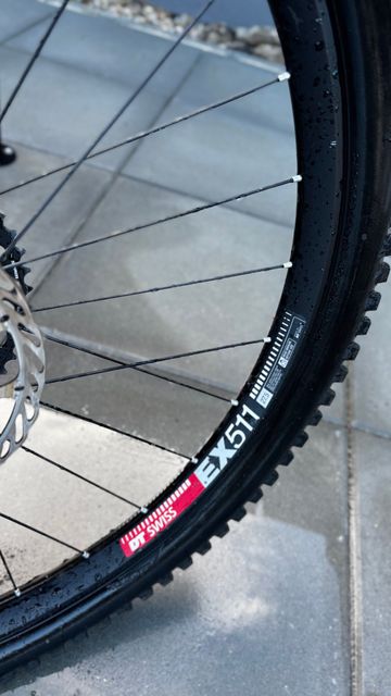Używany Giant 1.5 GE 2018 2018 Mountainbike — zdjęcie 5 z 16