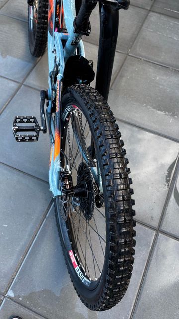 Używany Giant 1.5 GE 2018 2018 Mountainbike — zdjęcie 6 z 16