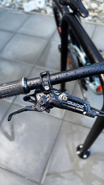 Używany Giant 1.5 GE 2018 2018 Mountainbike — zdjęcie 10 z 16