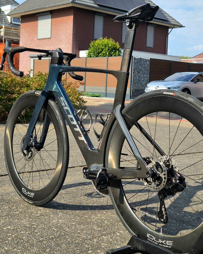 Scott Foil RC Pro 2023 2023 Road & Gravel usato, Nero — immagine 27 di 30