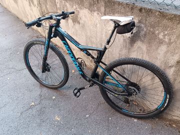 Gebrauchtes Cannondale Scalpel-Si 5 2018 2018 Mountainbike, Schwarz, 27.5, 29 — Bild 2 von 4