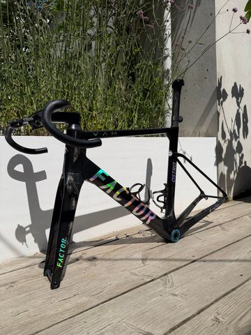 Used Factor OSTRO VAM 2023 Frameset 2023 Road & Gravel, Black — image 2 of 14