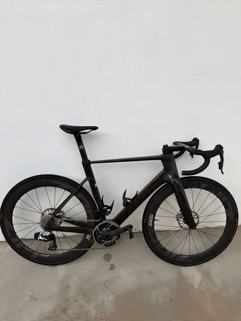 Factor OSTRO VAM - SRAM Red w/ Power Meter 2026 2026 Road & Gravel de segunda mano