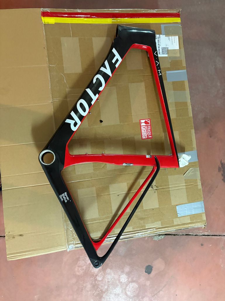Gebrauchtes Factor Ostro Frameset 2024 Road & Gravel, Schwarz — Bild 2 von 10