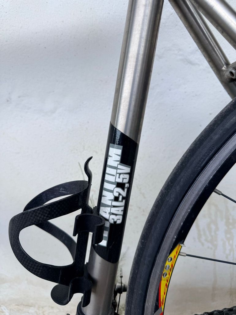 Używany Nevi Custom Shimano Dura Ace 2004 Road & Gravel — zdjęcie 9 z 13