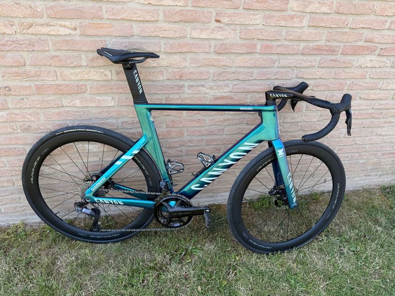 Used Canyon Aeroad CF SLX 8 Di2 Speed 2025 2025 Road & Gravel