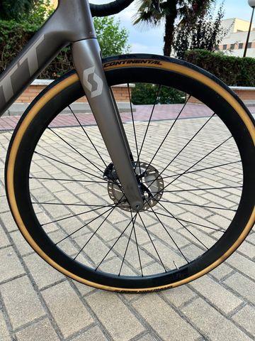 Brugt Scott Addict RC 15 2020 2020 Road & Gravel — billede 2 af 6