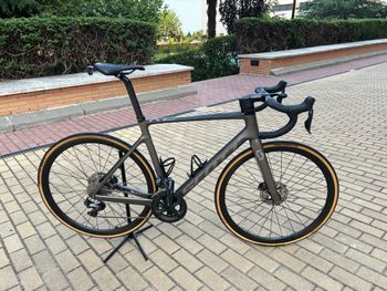 Used Scott Addict RC 15 2020 2020 Road & Gravel