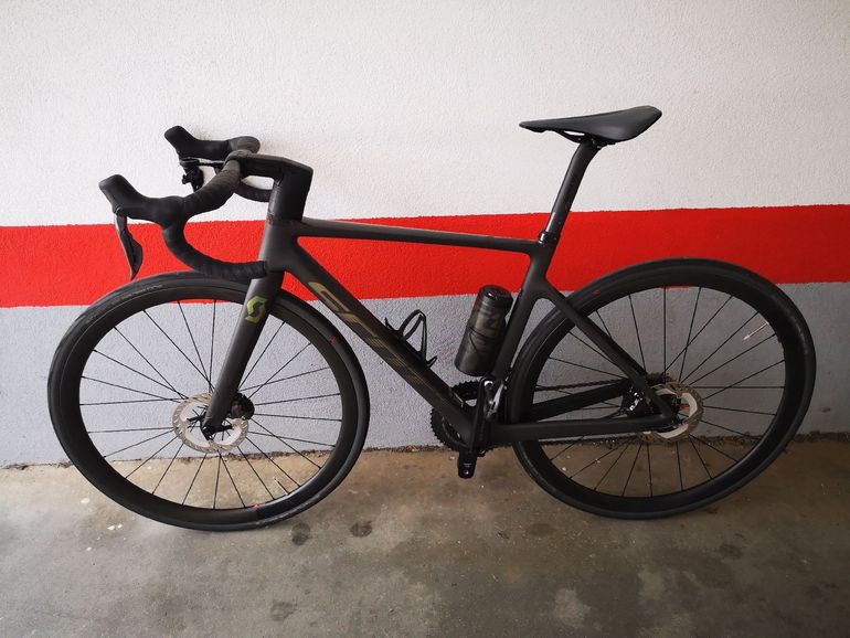 Brugt Scott Addict RC 15 2024 2024 Road & Gravel — billede 2 af 15
