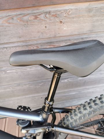 Used Mondraker CHASER 29 2023 2023 Mountainbike, Light Gray — image 16 of 24