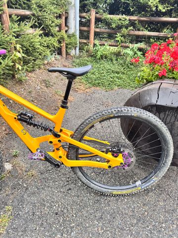 Used YT Industries Capra CORE 3 29 2022 2022 Mountainbike, Orange, 29 — image 4 of 5