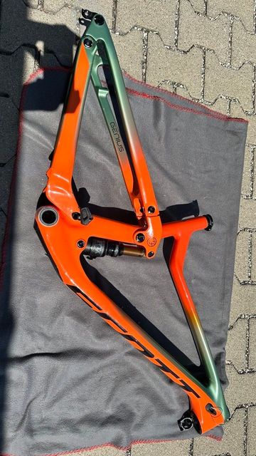 Brugt Scott Genius 900 Tuned AXS 2022 Frameset 2022 Mountainbike — billede 17 af 17