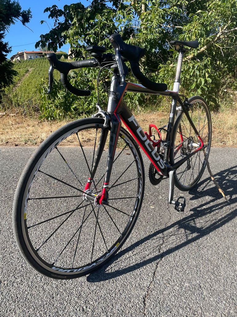Used Focus Cayo Shimano Ultegra Di2 2017 Road & Gravel, Red — image 3 of 5