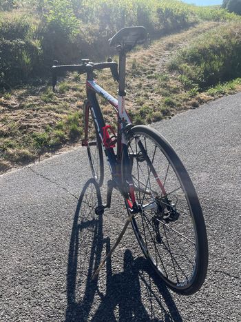 Used Focus Cayo Shimano Ultegra Di2 2017 Road & Gravel, Red — image 4 of 5