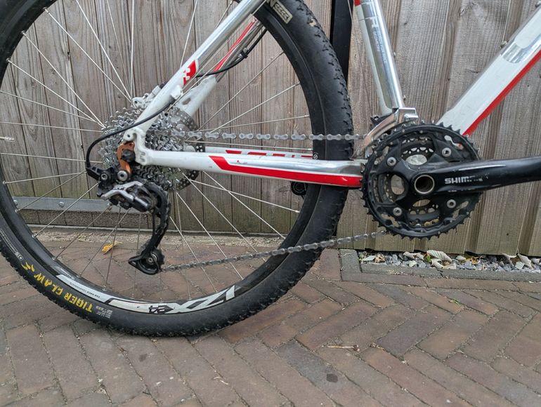 Used CUBE Ltd Shimano Deore XT 2012 Mountainbike, White — image 4 of 13