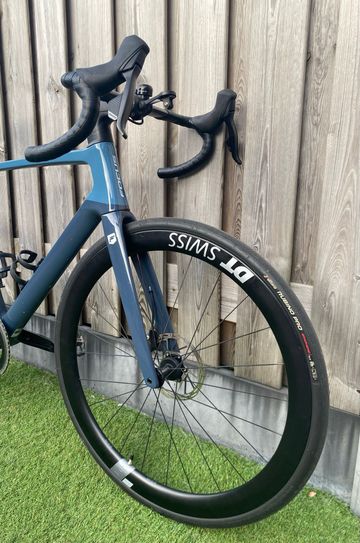 Brugt Focus IZALCO MAX 9.7 2024 2024 Road & Gravel — billede 7 af 9